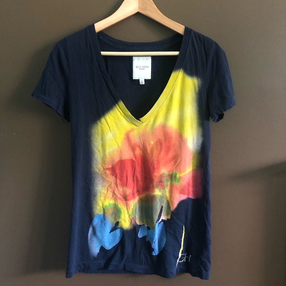 Gilly Hicks V-neck